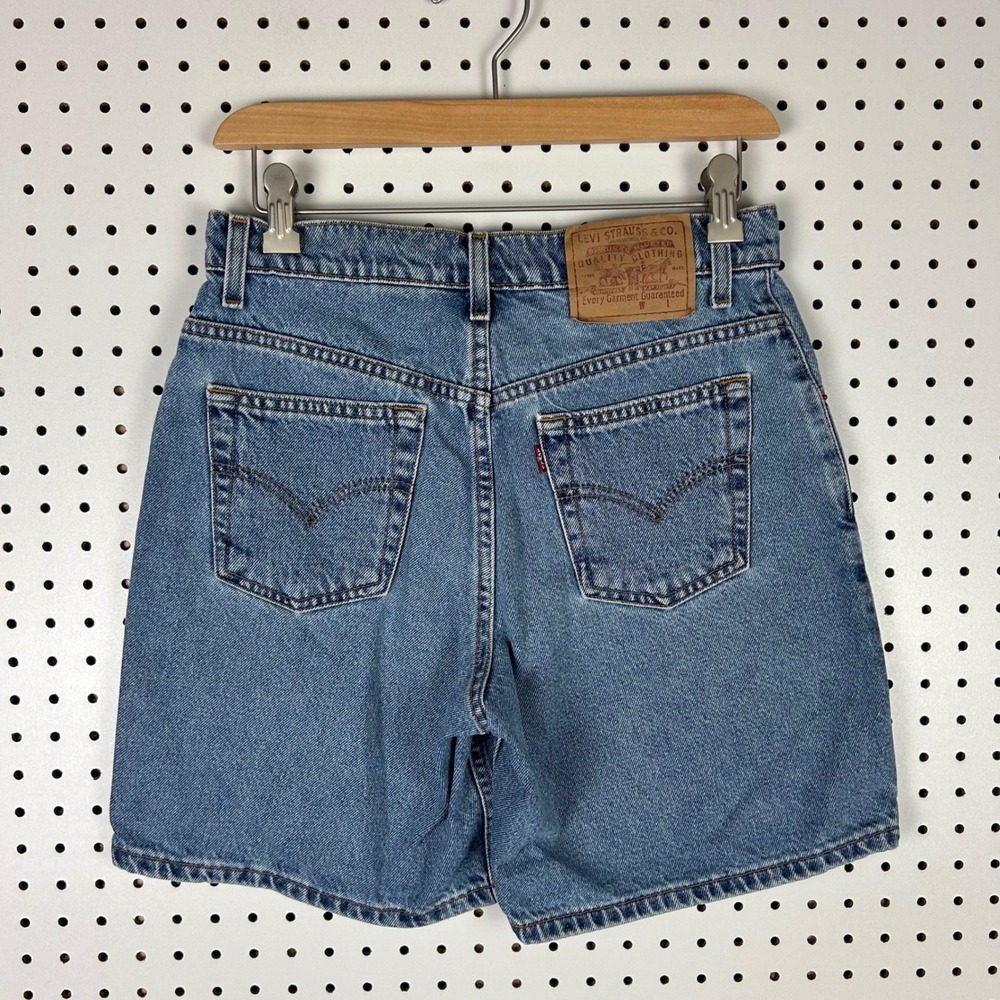 Levis Relaxed Fit Denim Shorts Blue Womens 28 Waist Vintage High Rise Medium 90s